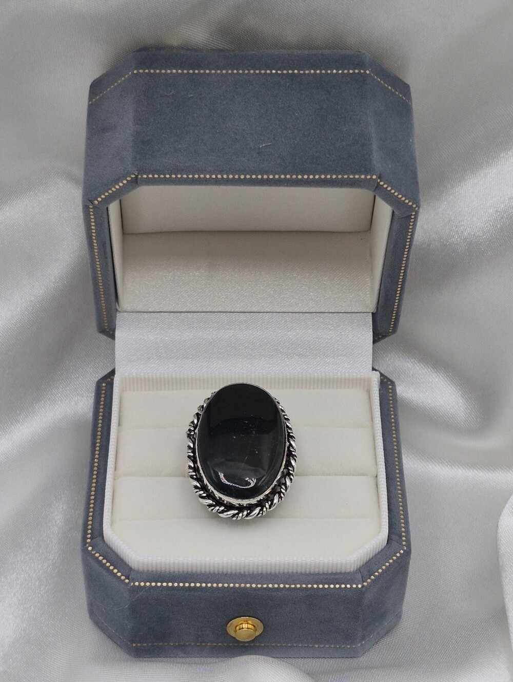 Size 5 3/4 Black Stone Sterling Silver Statement Ring Marked 925A